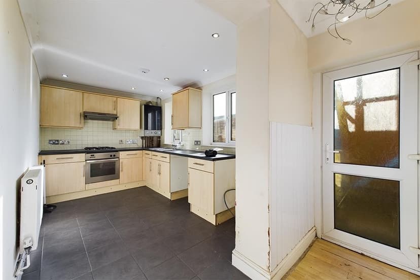 23, Heeley Road - Image 9