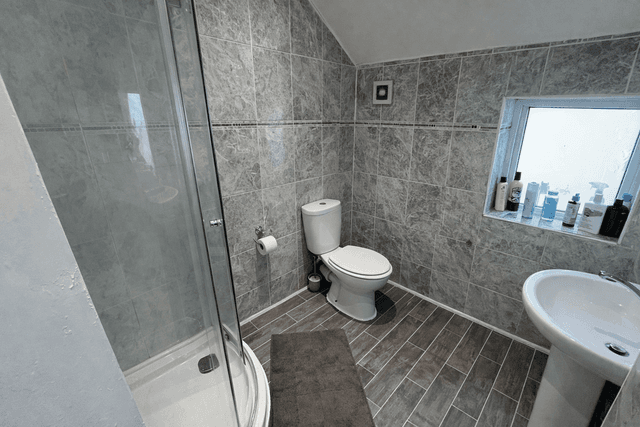 54 Llantrisant Street - Image 5