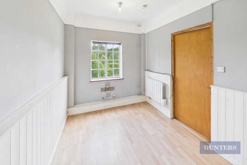 17 Elmfield North - Image 10