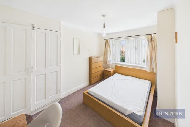 Room 5, 300 Romsey Road - Image 9