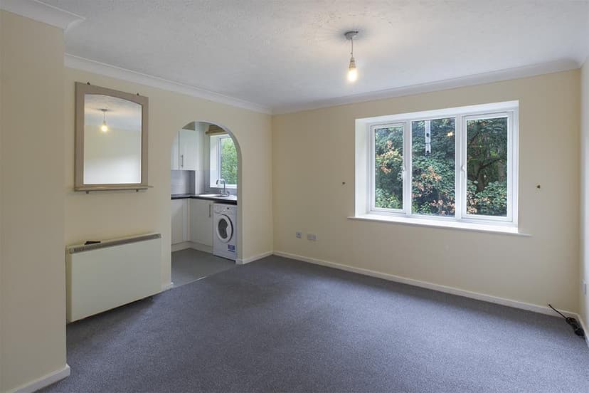 18, Bournbrook Road - Image 4