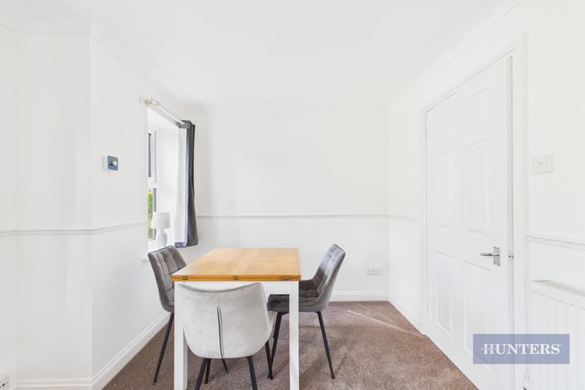 2 Wellow Court, 44 Cobbett Road - Image 4