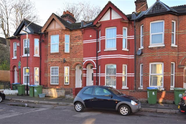 5 Thackeray Road - Image 1