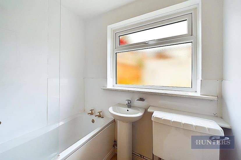 7, Leeson Walk - Image 5