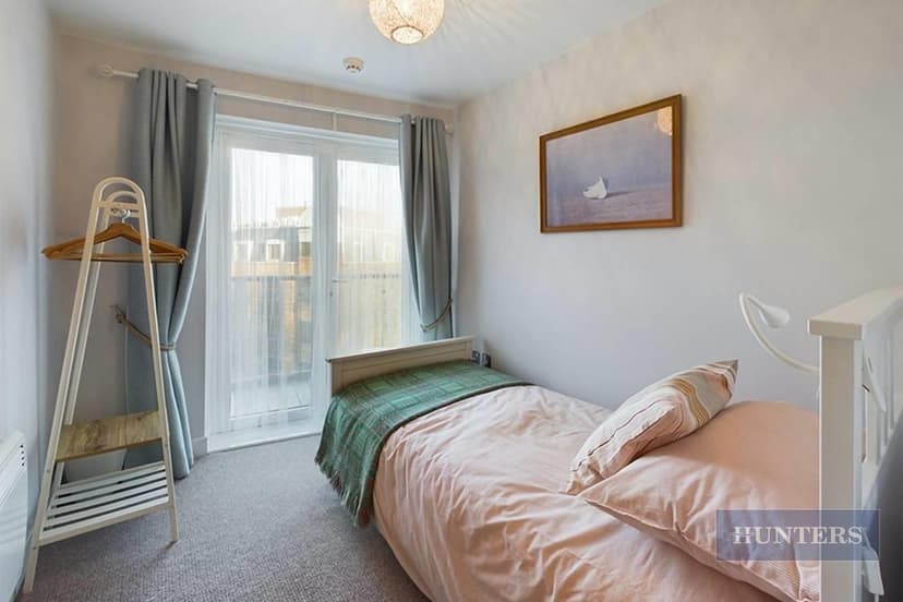 79, Harrow Road - Image 12