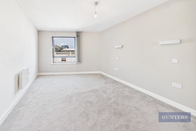 B401, 1 Royal Crescent Road - Image 6