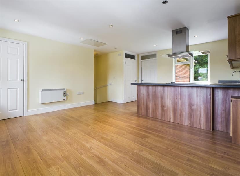 126A Kent Road - Image 7