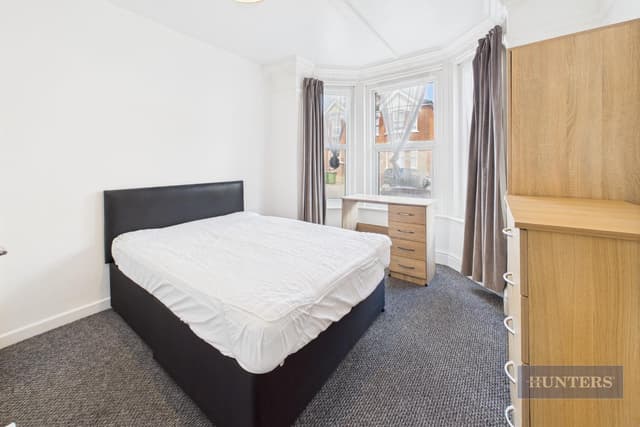 Room 4, 75 Westminster Road - Image 9