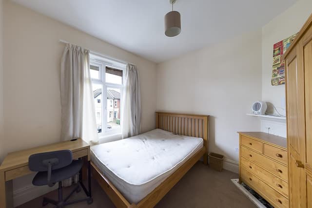 Room 2, 67 Arthur Road - Image 2