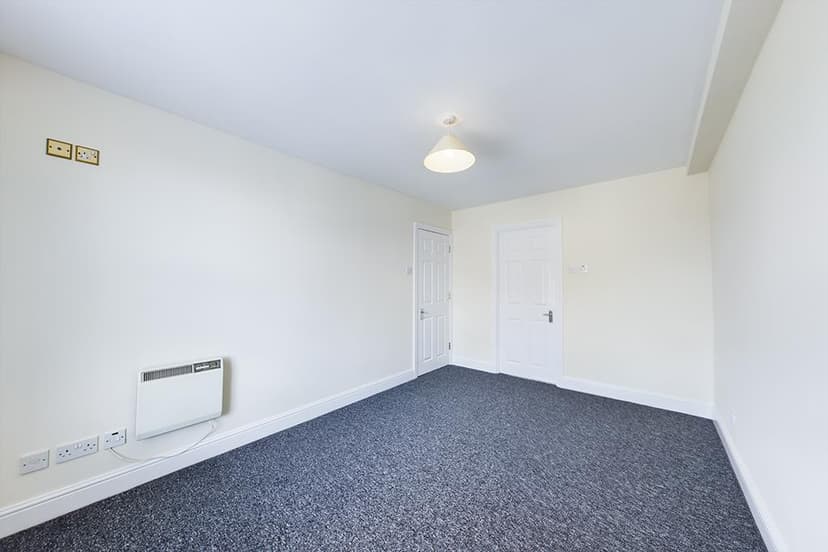 8, Dartmouth Road - Image 7