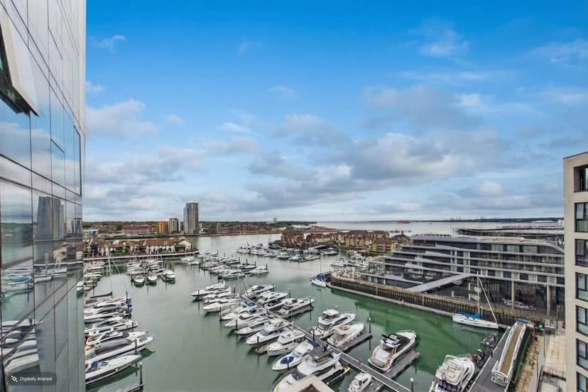 52 The Moresby Tower, Admirals Quay Ocean Way - Image 1