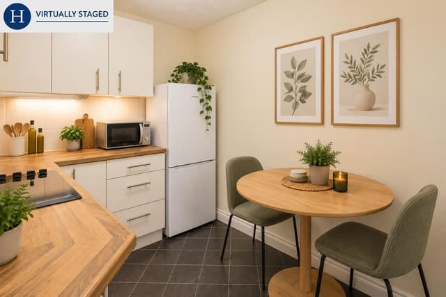 Flat 10, St Annes Gate 20 Archers Road - Image 3