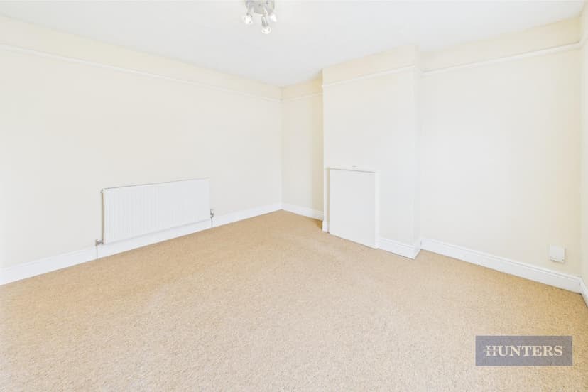 84, Gleave Road - Image 8
