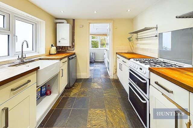 3 Cedar Road - Image 2