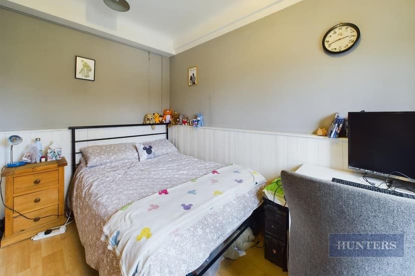17 Elmfield North - Image 10