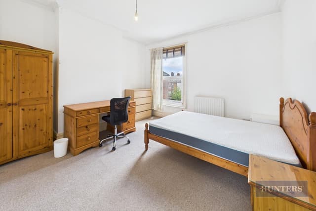 Room 3, 75 Westminster Road - Image 9