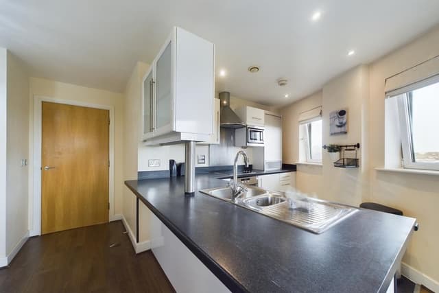 Oceana Boulevard, Flat 90 Briton Street - Image 6