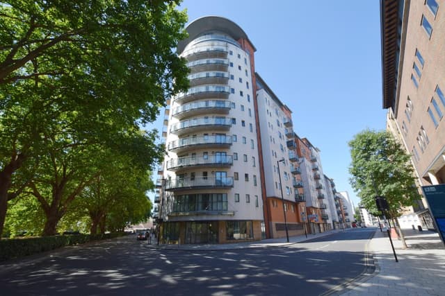 Flat 131 Gate 7, Oceana Boulevard Orchard Place - Image 1