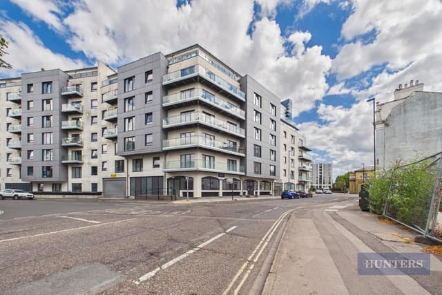 B401, 1 Royal Crescent Road - Image 7