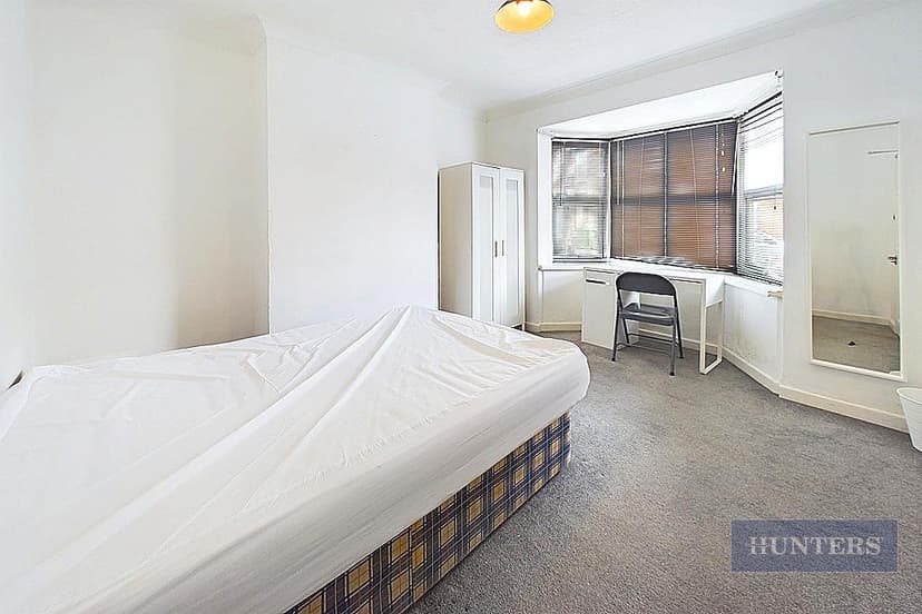 23, Ten Acre Mews - Image 12