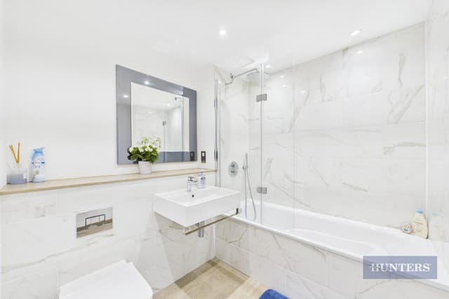 Apartment 504, Alexandra Wharf 2 Maritime Walk - Image 10