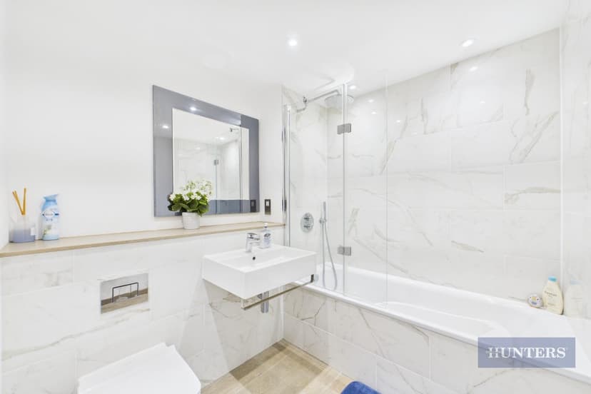 Apartment 504, Alexandra Wharf 2 Maritime Walk - Image 10