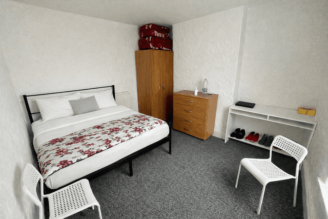 54 Llantrisant Street - Image 4