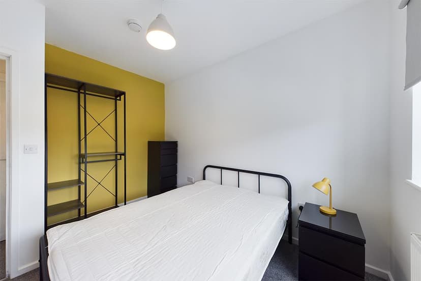 Room 1, 75 Westminster Road - Image 10