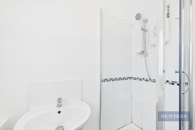 Room 3, 75 Westminster Road - Image 13