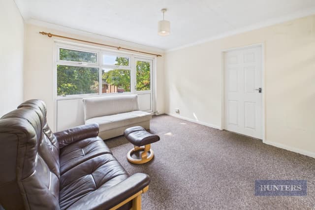 2, Rodbourne Road - Image 4