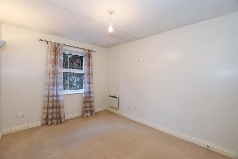 4, Seymour Close - Image 6