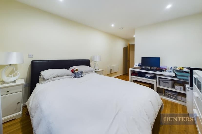 Apartment 1113, Masshouse Plaza - Image 6
