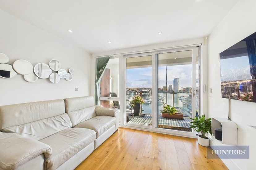 Apartment 504, Alexandra Wharf 2 Maritime Walk - Image 2