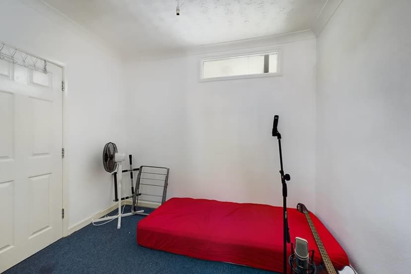 56 Milton Road - Image 6