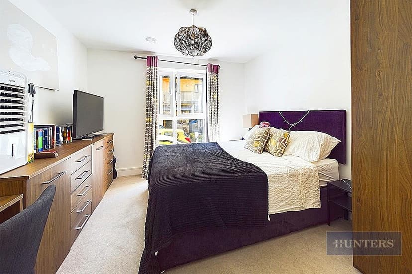 Flat 6, Chantry House Albert Road North - Image 3