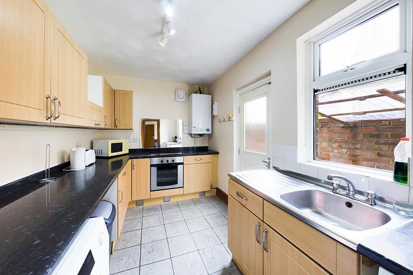 113, Teignmouth Road - Image 2