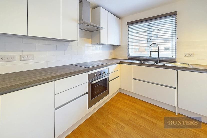 32 Riverdene Place - Image 5