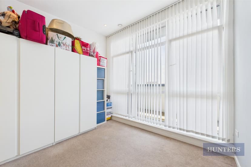 Apartment 1213, Masshouse Plaza - Image 14