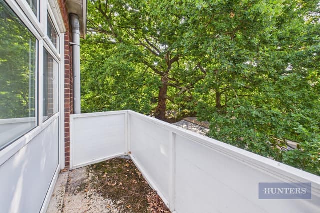 2, Rodbourne Road - Image 11