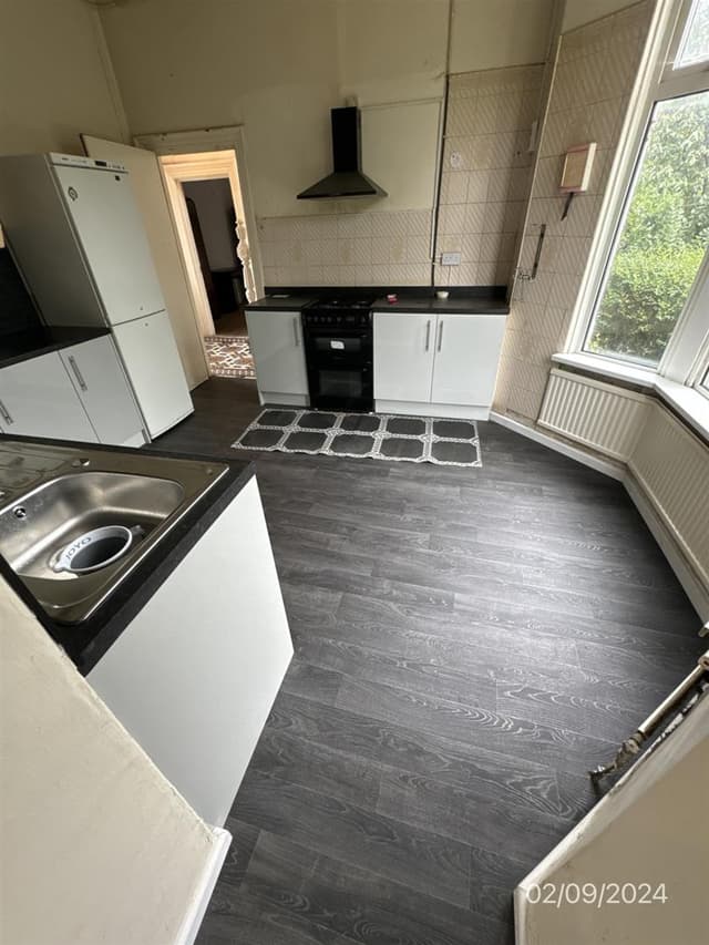 2 Clun Terrace - Image 18