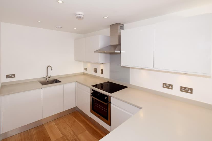 Summerfield Crescent - Image 4
