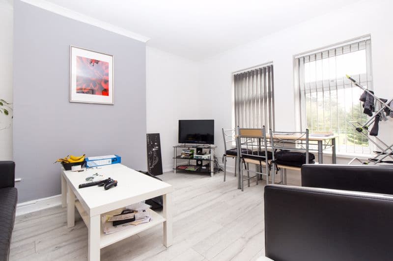 Flat 4, 75 Allensbank Road, Cardiff - Image 1