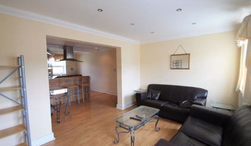 Flat 6, Moira House Moira Place, Cardiff - Image 2