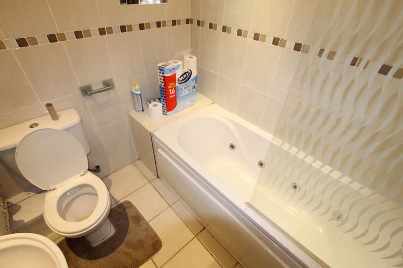 Flat 55, Moira House Moira Place, Cardiff - Image 8