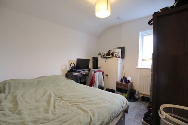 18 Iron Street, Cardiff - Image 8