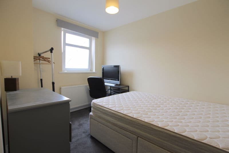 11 Parkfield Place, Cardiff - Image 5
