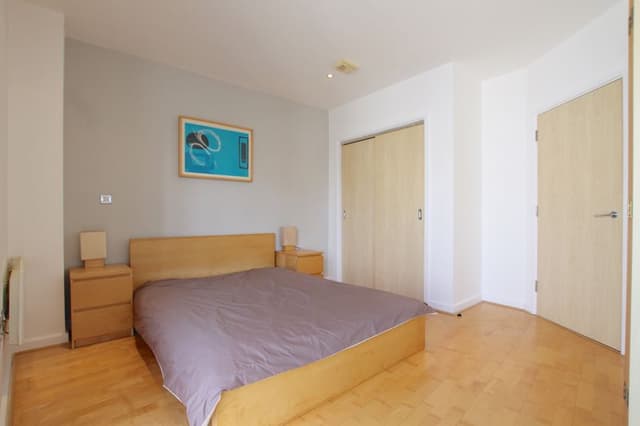 Flat 8, Dray Court Caroline Street, Cardiff - Image 6