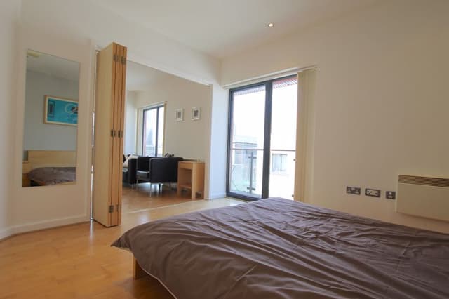 Flat 8, Dray Court Caroline Street, Cardiff - Image 7