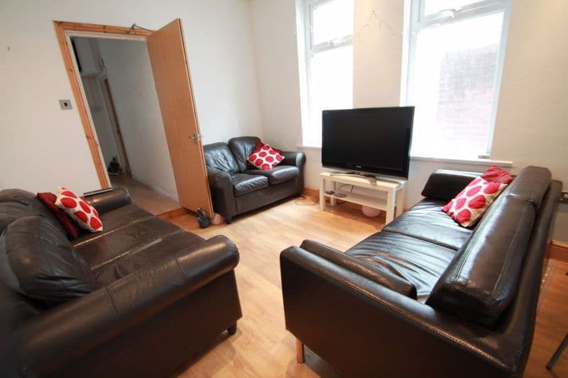 64 Llanishen Street, Cardiff - Image 3