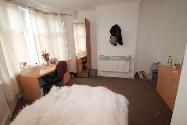 64 Llanishen Street, Cardiff - Image 8